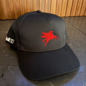 Black Mobil1 Cap Pegasus Embroidery